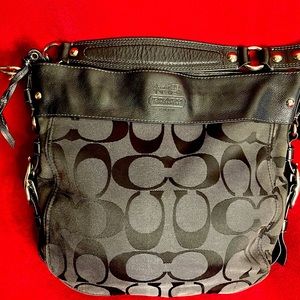COACH #F12674 Classic Zoe Black Hobo
Shoulder Bag